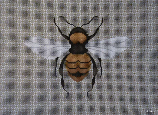 JP Needlepoint – Elegant Bee Tray Insert