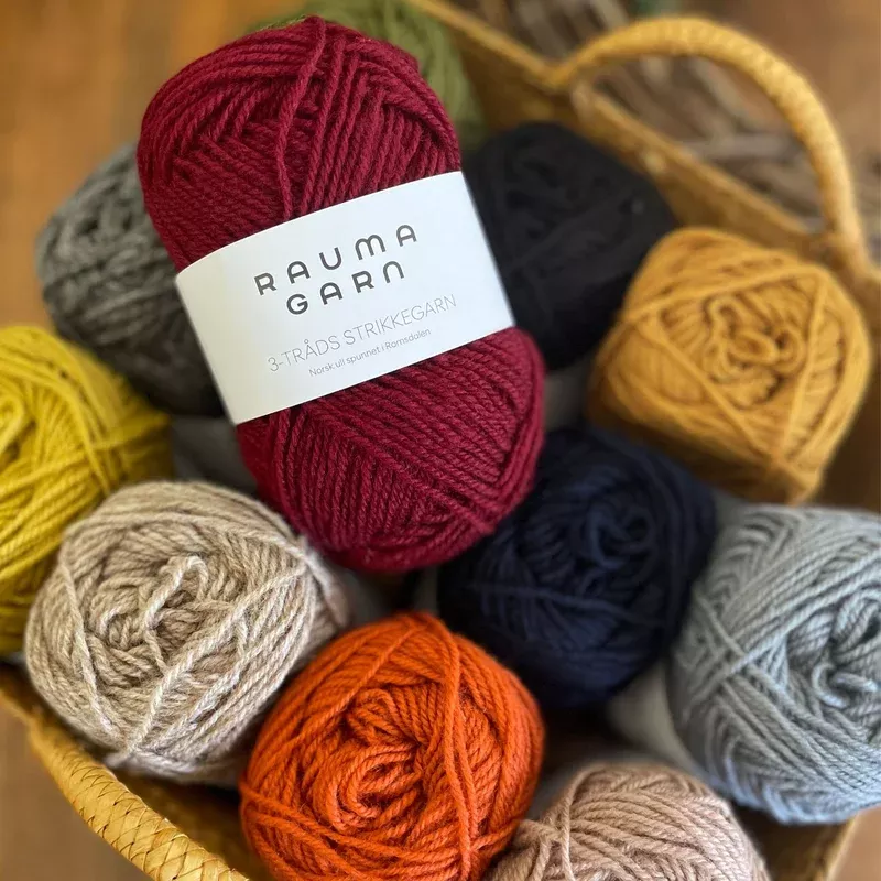 Rauma Strikkegarn Yarn